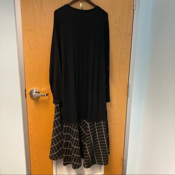 ALEMBIKA Sz XXL Lagenlook High Low Hem Line Knit Black top w/ Plaid Fabric Dress - Picture 5 of 7
